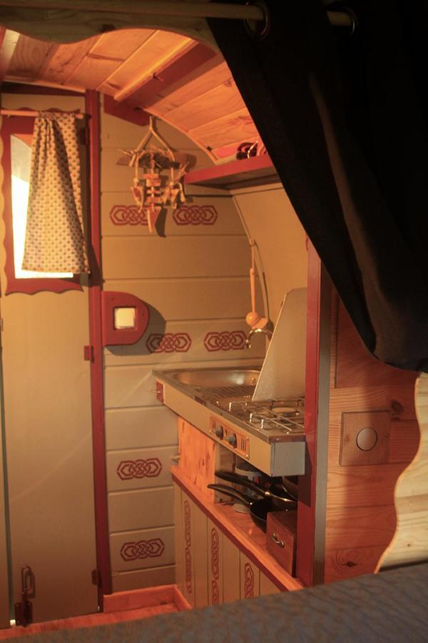 Roulotte Irlandaise Polly Hotel Saint-Vincent-en-Bresse ภายนอก รูปภาพ